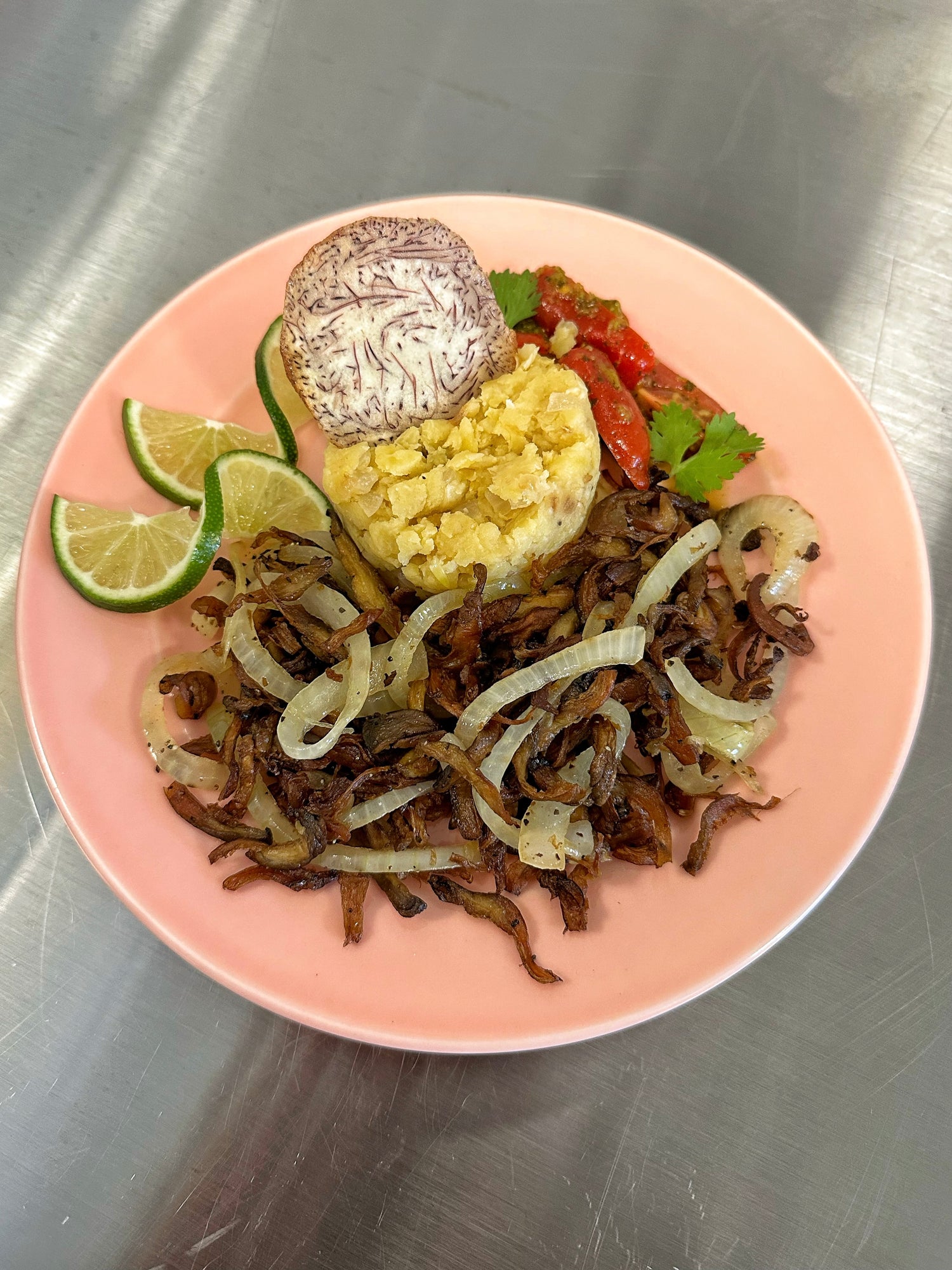 Vegan Vaca Frita y Fufu